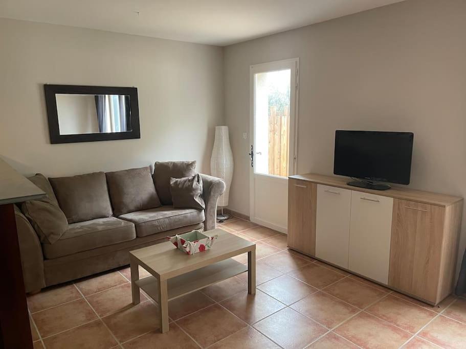 Chez Laura Pres Du Pont D'Arc Villa Салава Екстериор снимка